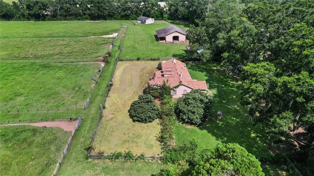 For Sale: $899,000 (3 beds, 2 baths, 1302 Square Feet)