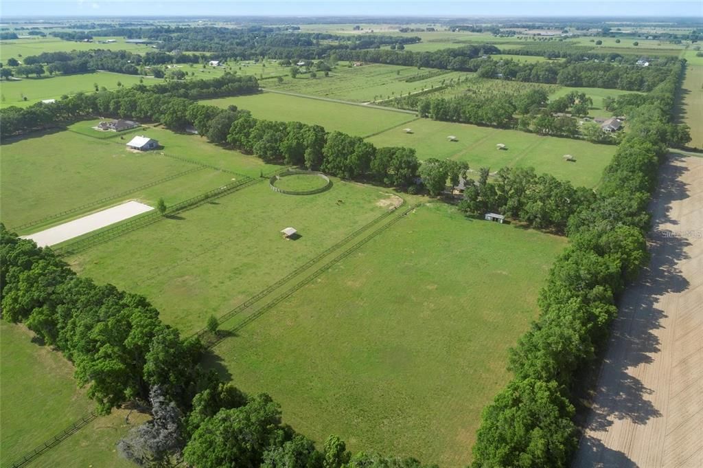 For Sale: $899,000 (3 beds, 2 baths, 1302 Square Feet)