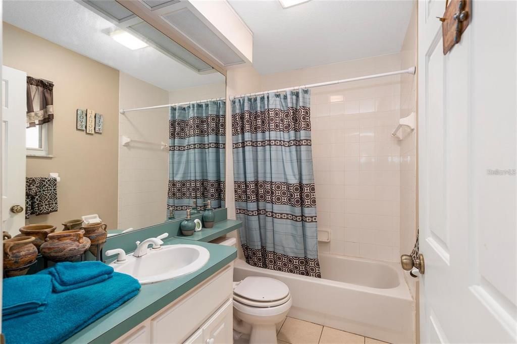 For Sale: $899,000 (3 beds, 2 baths, 1302 Square Feet)