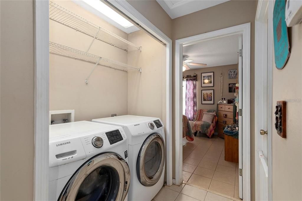 For Sale: $899,000 (3 beds, 2 baths, 1302 Square Feet)