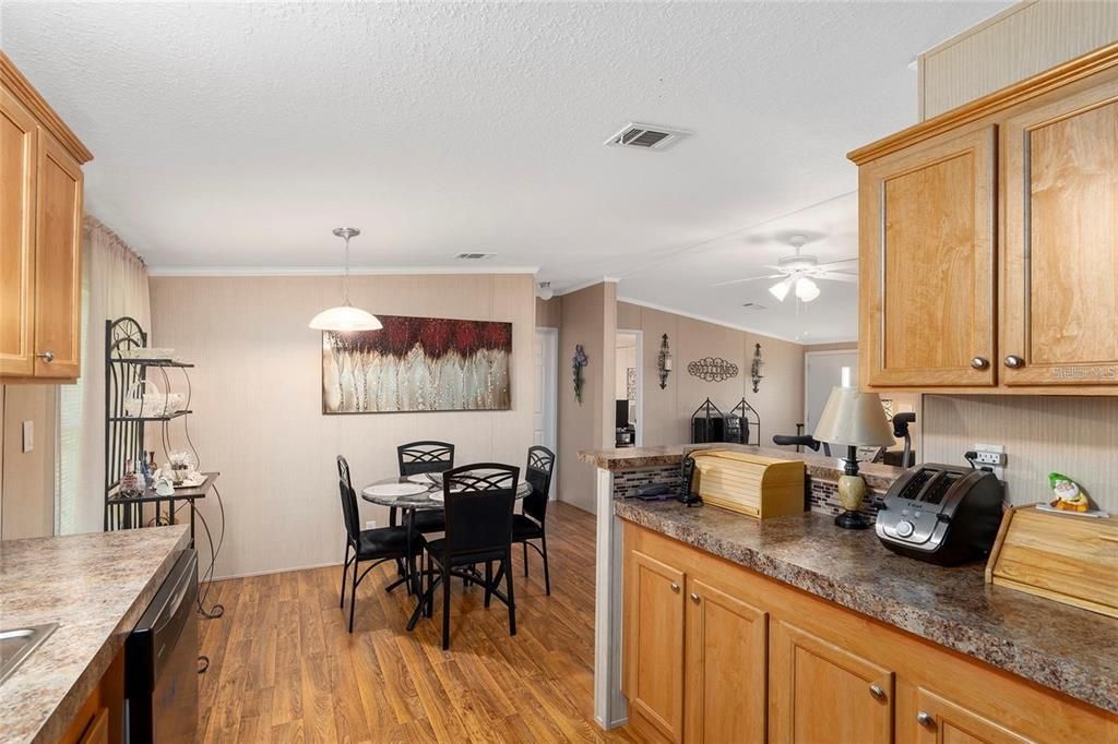 For Sale: $899,000 (3 beds, 2 baths, 1302 Square Feet)