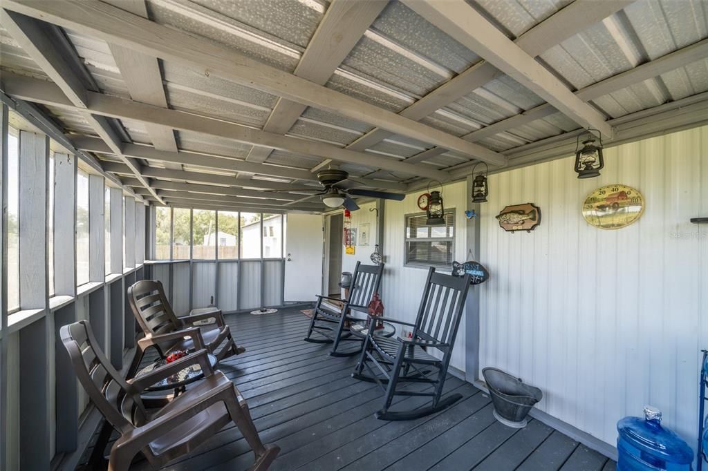 En Venta: $159,900 (2 camas, 2 baños, 784 Pies cuadrados)