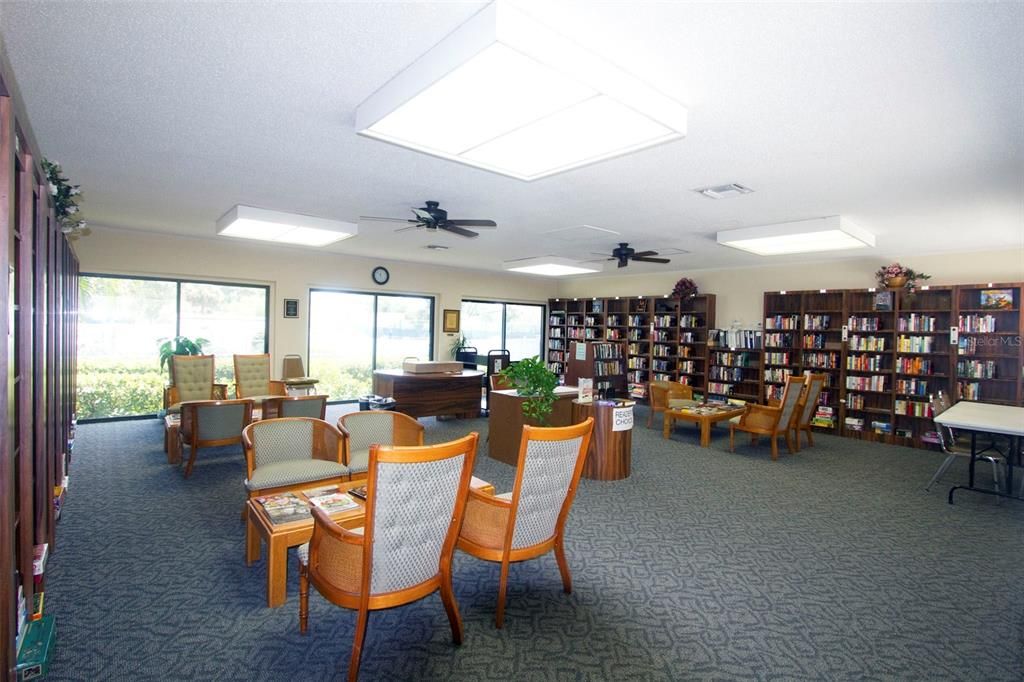 For Rent: $2,300 (1 beds, 1 baths, 633 Square Feet)