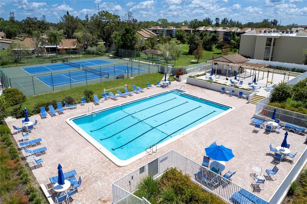 For Rent: $2,300 (1 beds, 1 baths, 633 Square Feet)