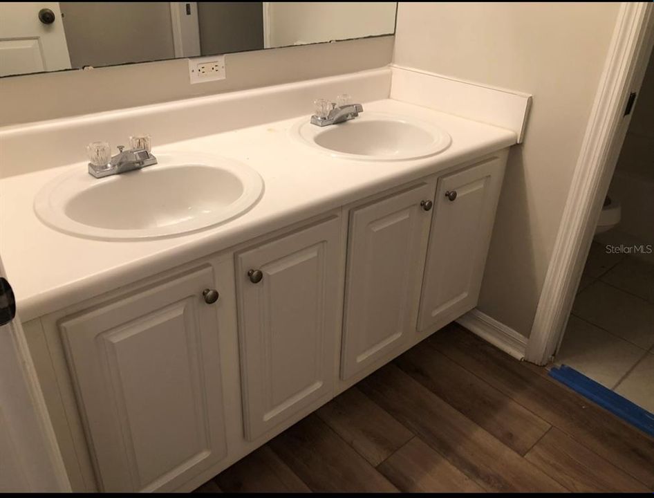 For Rent: $2,175 (3 beds, 2 baths, 1450 Square Feet)