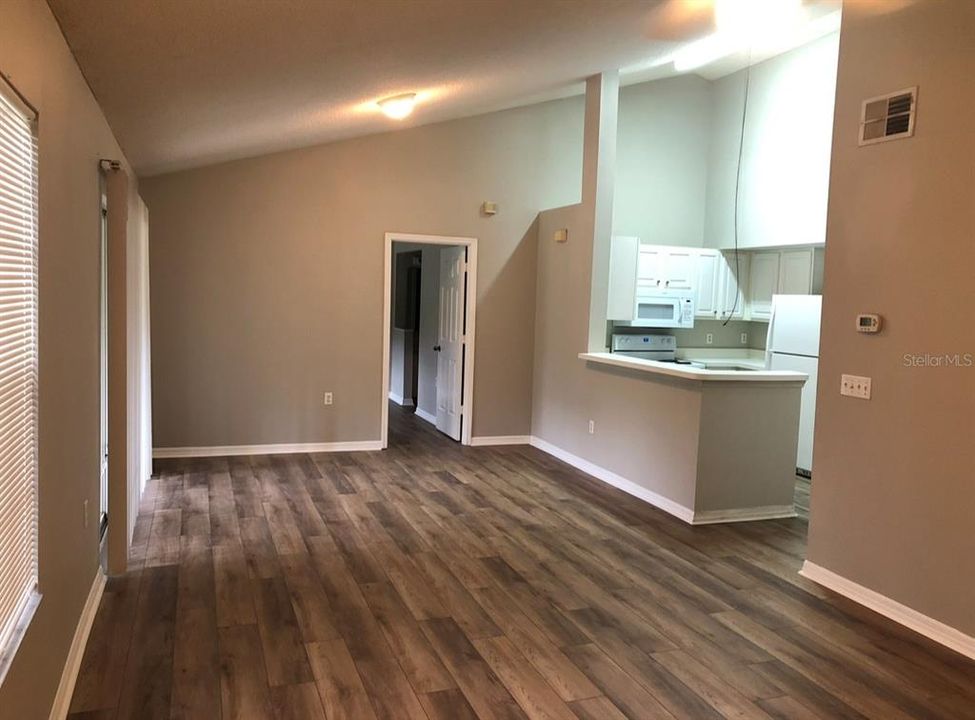 For Rent: $2,175 (3 beds, 2 baths, 1450 Square Feet)