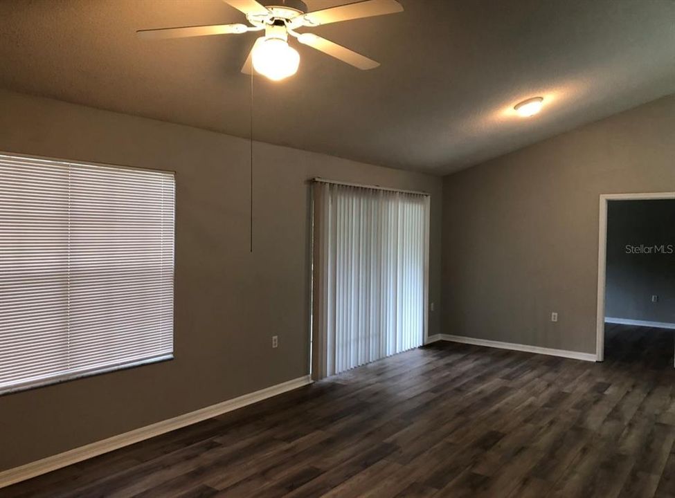 For Rent: $2,175 (3 beds, 2 baths, 1450 Square Feet)