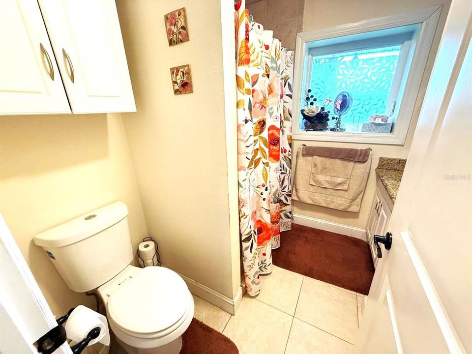 待售: $549,900 (4 贝兹, 3 浴室, 2375 平方英尺)