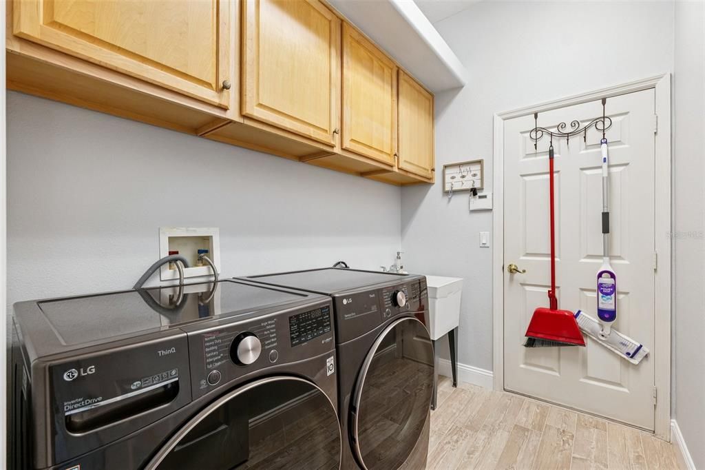 出租: $3,700 (4 贝兹, 4 浴室, 3424 平方英尺)