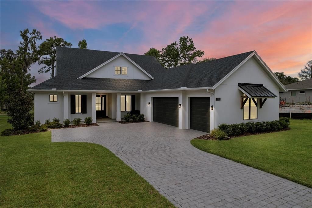 For Sale: $839,900 (4 beds, 3 baths, 2760 Square Feet)