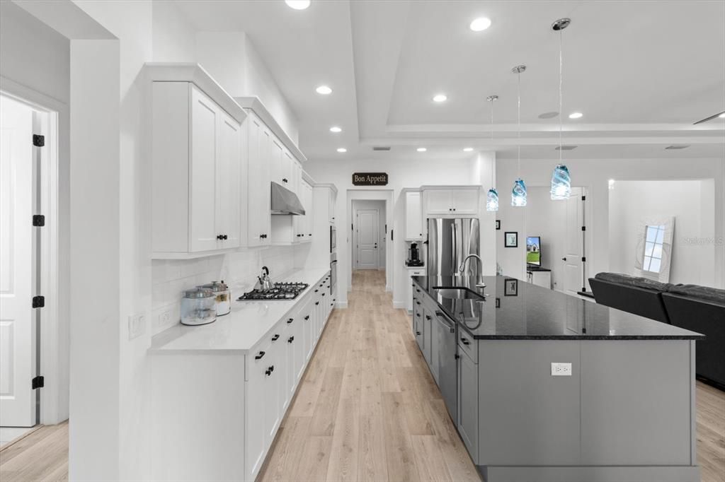 For Sale: $839,900 (4 beds, 3 baths, 2760 Square Feet)