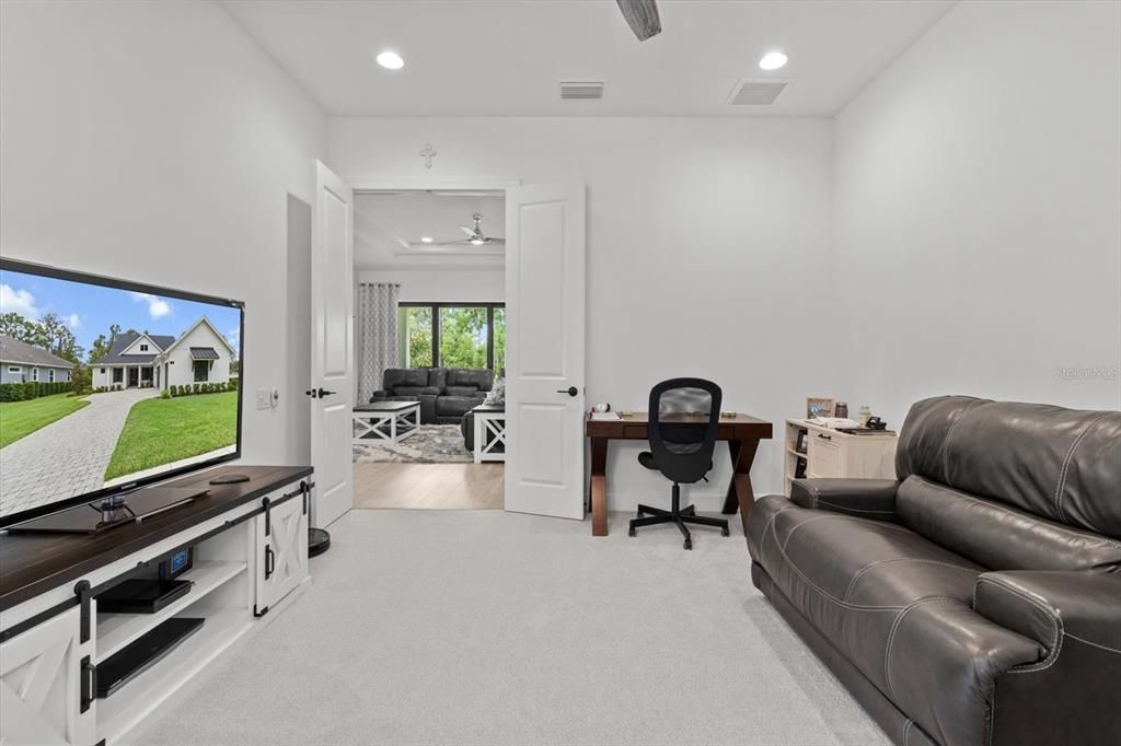 For Sale: $839,900 (4 beds, 3 baths, 2760 Square Feet)