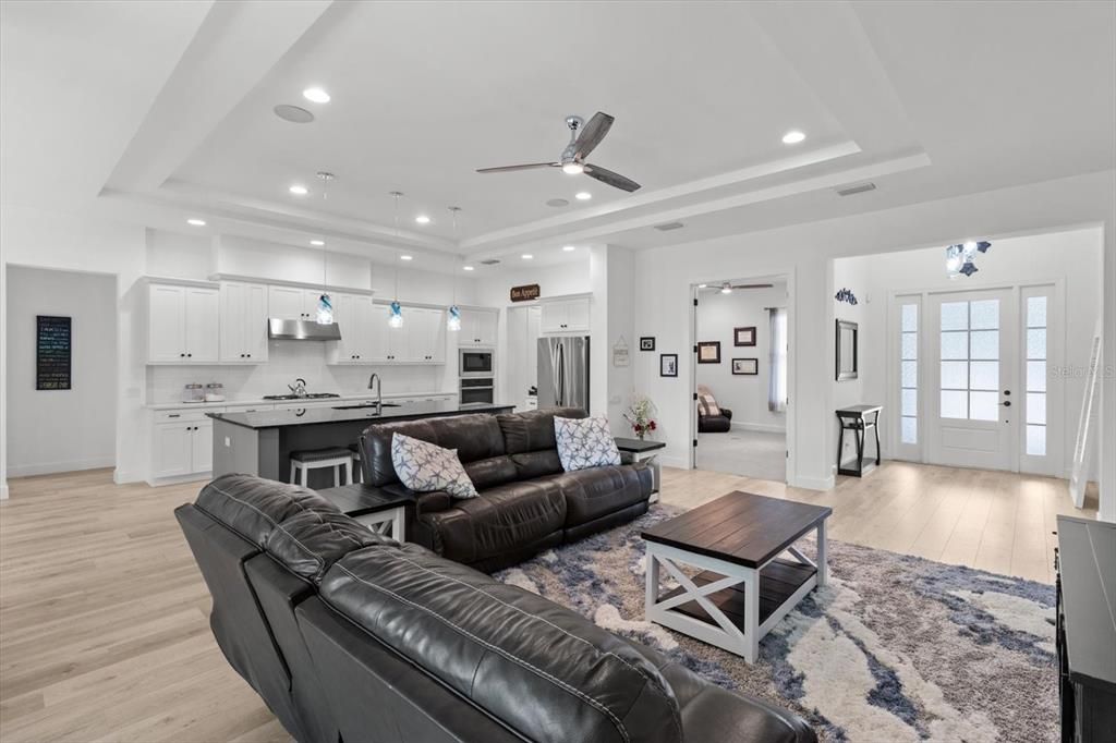 For Sale: $839,900 (4 beds, 3 baths, 2760 Square Feet)