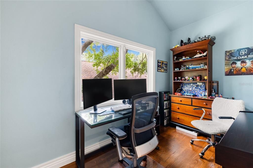 Active With Contract: $2,875,000 (6 beds, 5 baths, 6209 Square Feet)