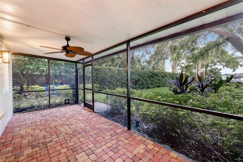 Active With Contract: $2,875,000 (6 beds, 5 baths, 6209 Square Feet)