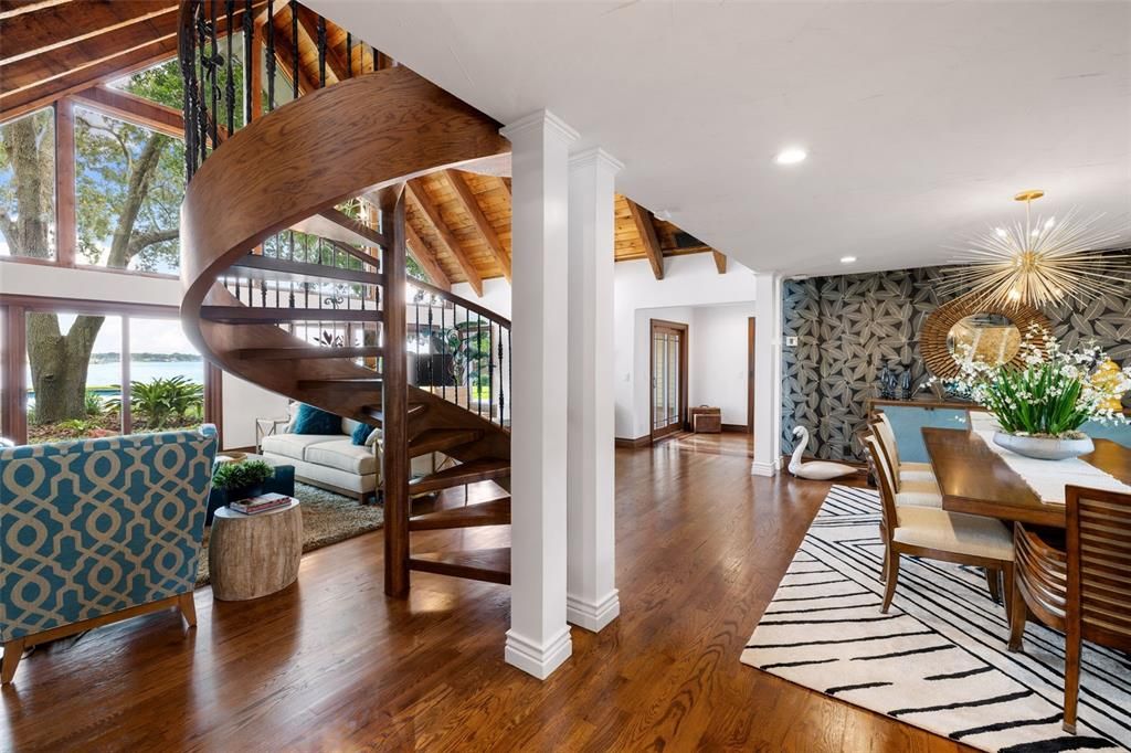 Active With Contract: $2,875,000 (6 beds, 5 baths, 6209 Square Feet)