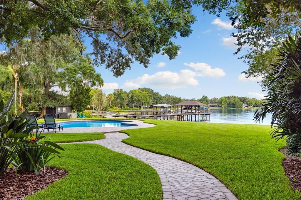 Active With Contract: $2,875,000 (6 beds, 5 baths, 6209 Square Feet)