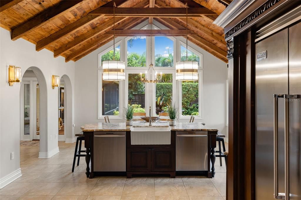 Active With Contract: $2,875,000 (6 beds, 5 baths, 6209 Square Feet)