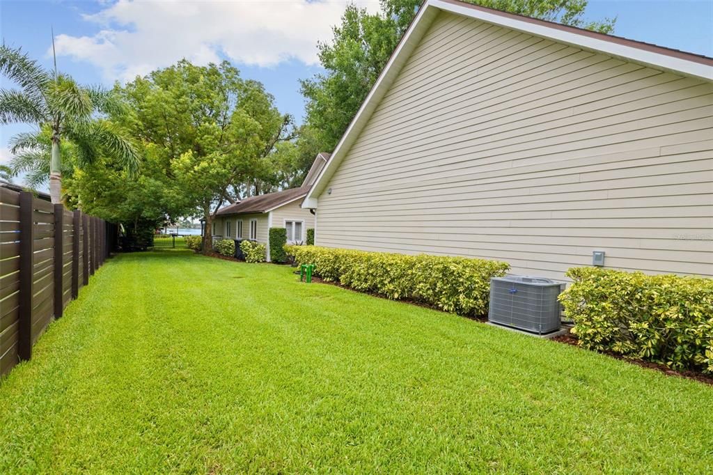 Active With Contract: $2,875,000 (6 beds, 5 baths, 6209 Square Feet)