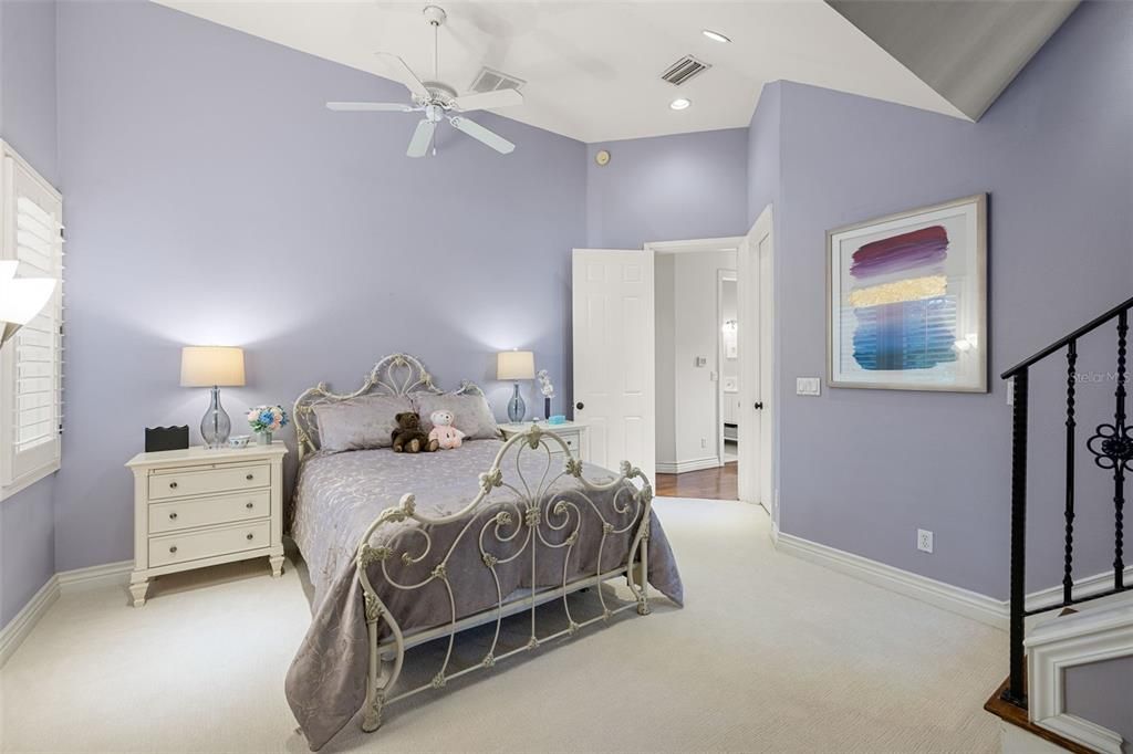 Active With Contract: $2,875,000 (6 beds, 5 baths, 6209 Square Feet)