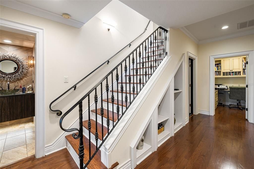 Active With Contract: $2,875,000 (6 beds, 5 baths, 6209 Square Feet)