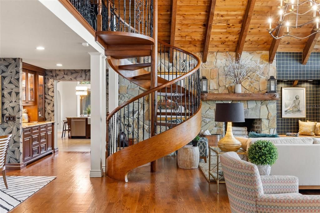 Active With Contract: $2,875,000 (6 beds, 5 baths, 6209 Square Feet)