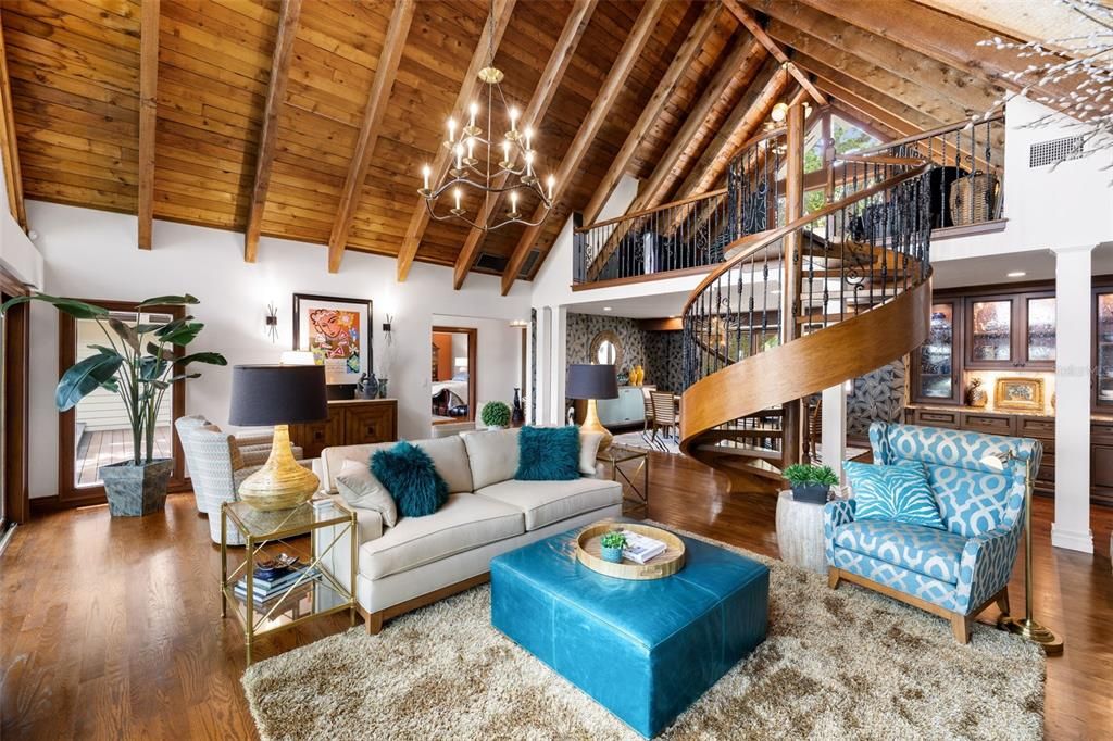 Active With Contract: $2,875,000 (6 beds, 5 baths, 6209 Square Feet)