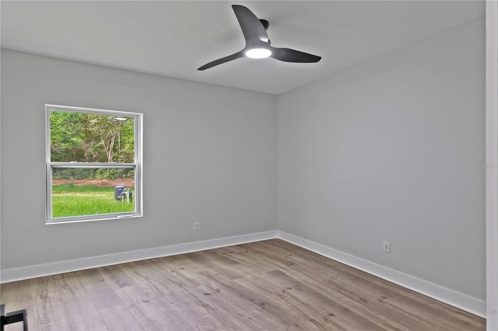 出租: $2,500 (4 贝兹, 2 浴室, 1648 平方英尺)