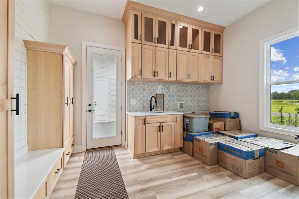 На продажу: $2,250,000 (5 спален, 5 ванн, 4571 Квадратных фут)