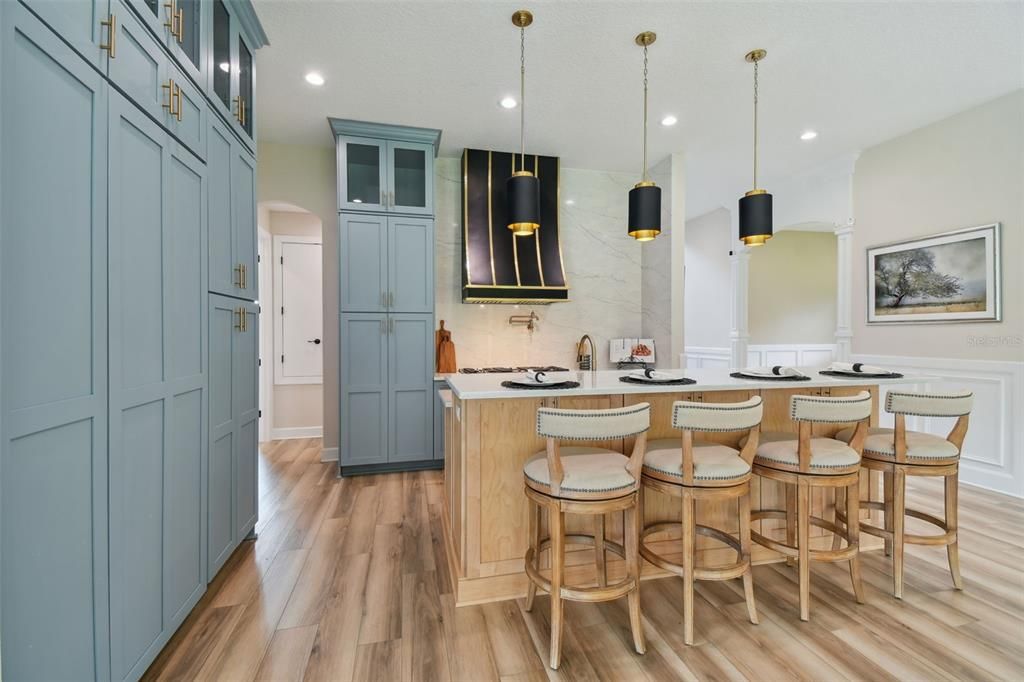 На продажу: $2,250,000 (5 спален, 5 ванн, 4571 Квадратных фут)