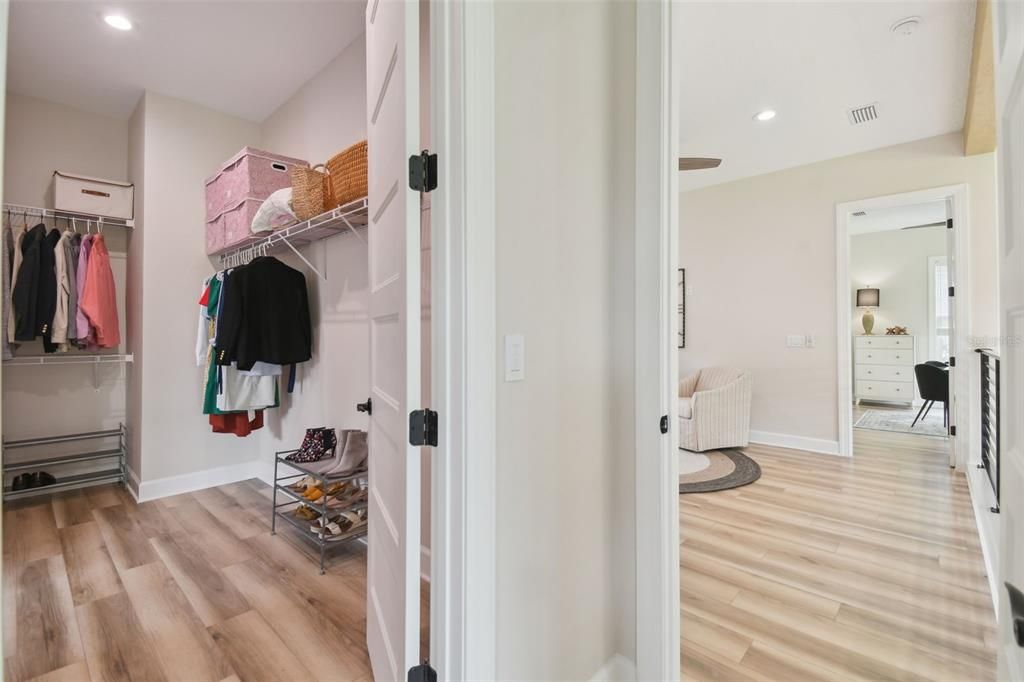 На продажу: $2,250,000 (5 спален, 5 ванн, 4571 Квадратных фут)