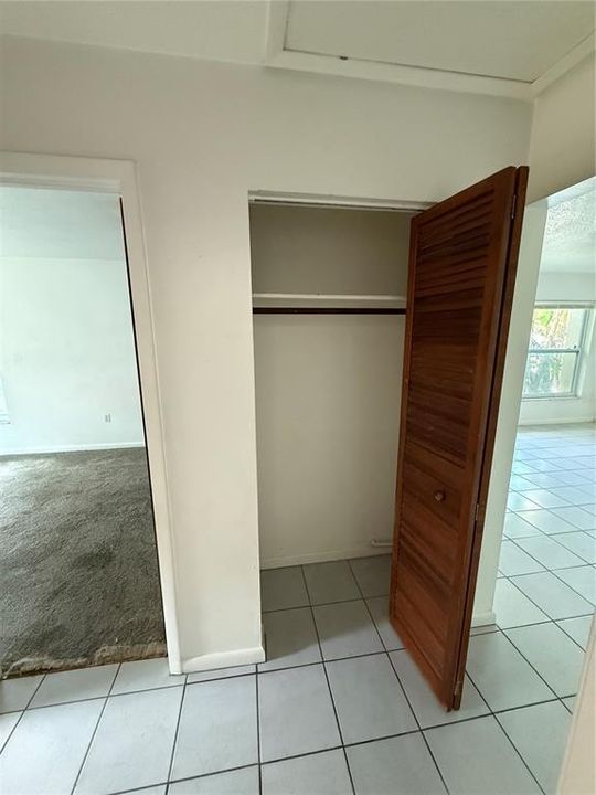 В аренду: $1,200 (2 спален, 1 ванн, 900 Квадратных фут)