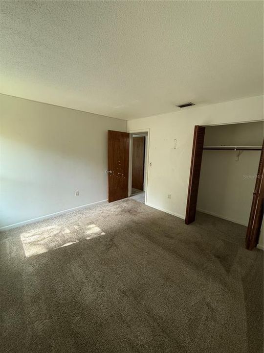 В аренду: $1,200 (2 спален, 1 ванн, 900 Квадратных фут)