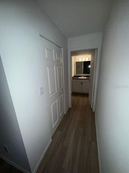 待售: $166,000 (2 贝兹, 2 浴室, 1018 平方英尺)