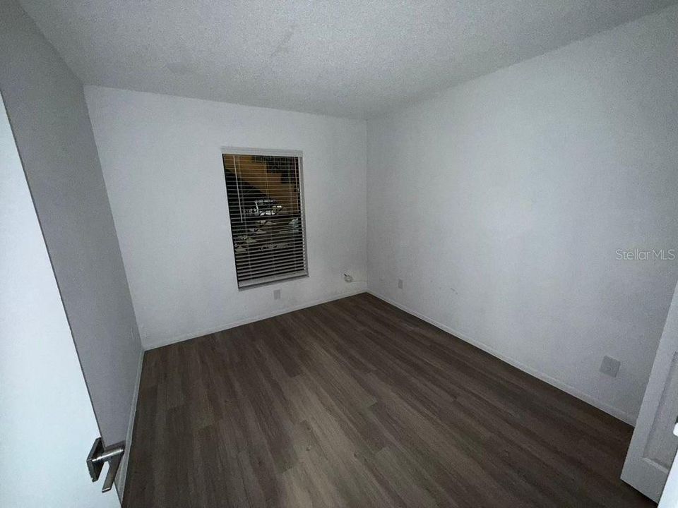 待售: $166,000 (2 贝兹, 2 浴室, 1018 平方英尺)