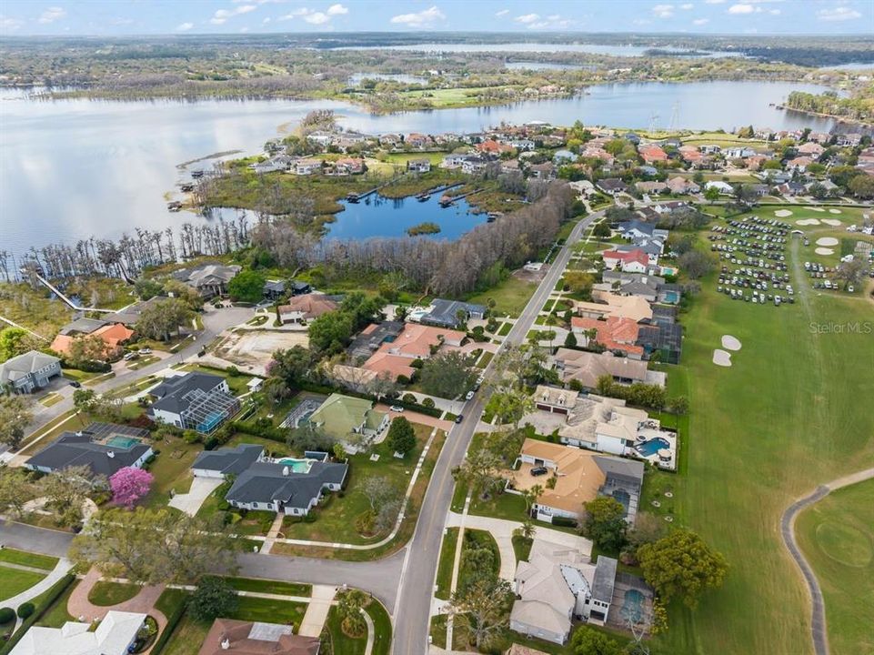 Под контрактом: $2,380,000 (6 спален, 5 ванн, 7538 Квадратных фут)