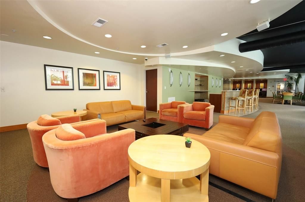 For Sale: $355,000 (2 beds, 2 baths, 1261 Square Feet)