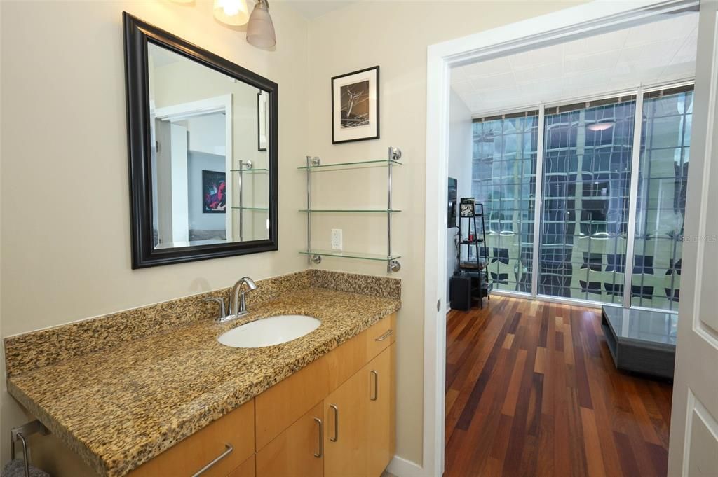 For Sale: $355,000 (2 beds, 2 baths, 1261 Square Feet)