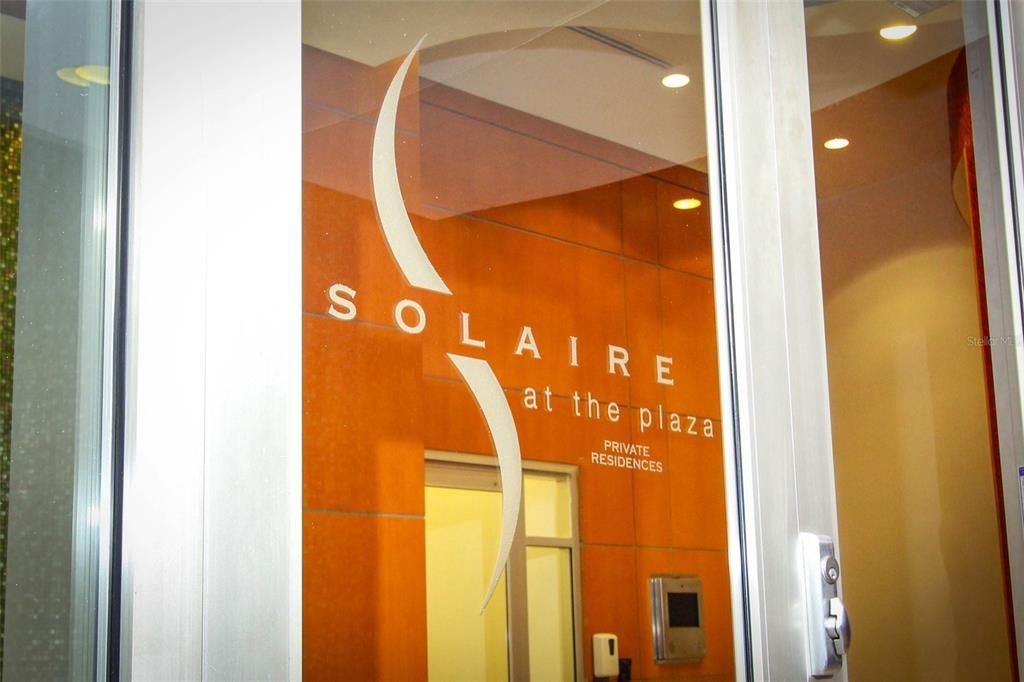 For Sale: $355,000 (2 beds, 2 baths, 1261 Square Feet)