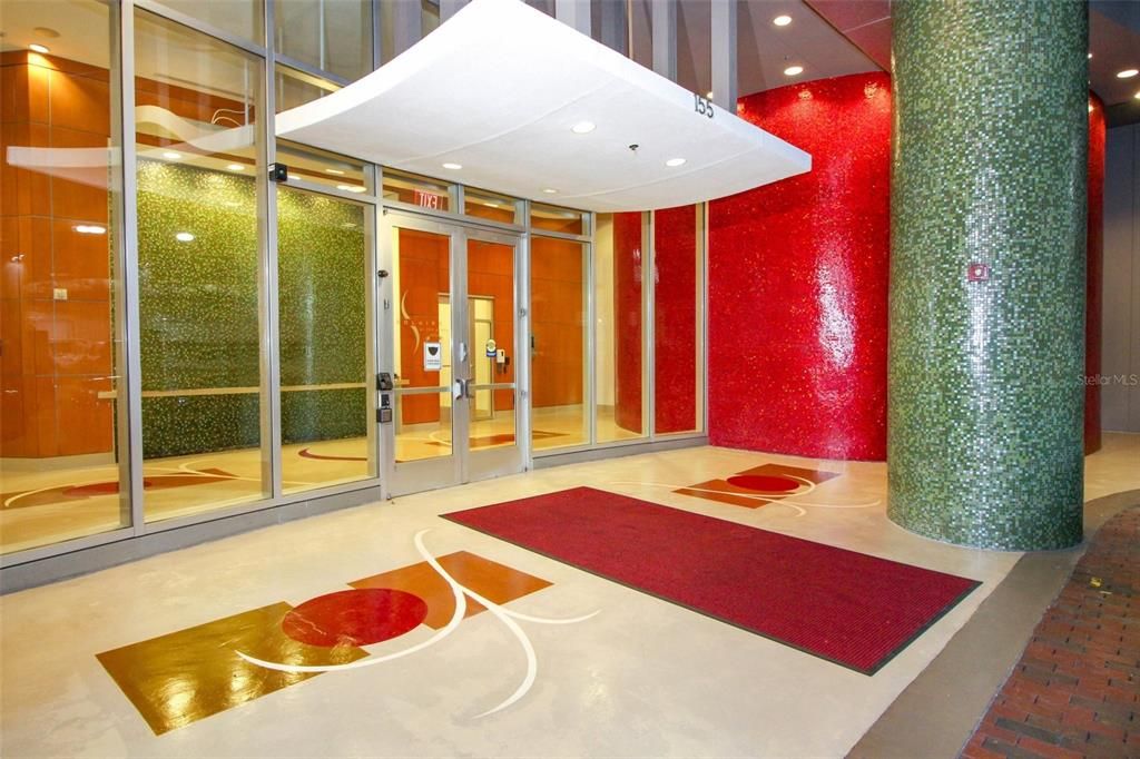 For Sale: $355,000 (2 beds, 2 baths, 1261 Square Feet)