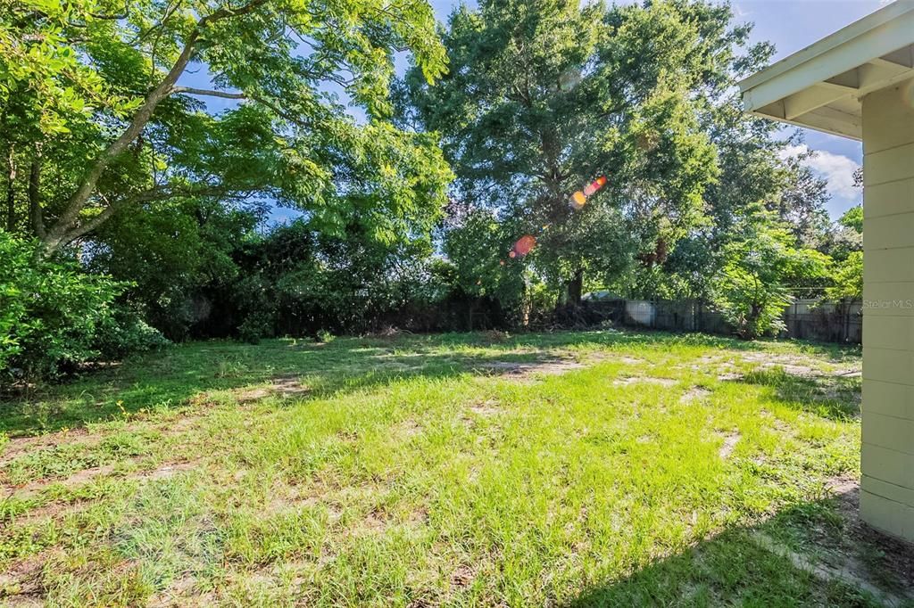 Activo con contrato: $195,000 (3 camas, 1 baños, 965 Pies cuadrados)