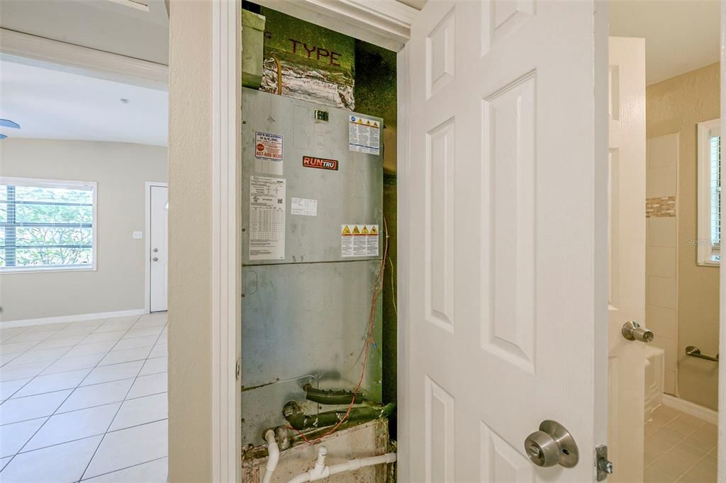 Activo con contrato: $195,000 (3 camas, 1 baños, 965 Pies cuadrados)