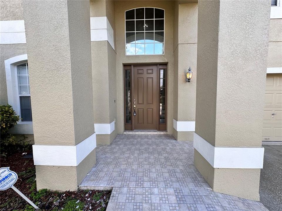 Active With Contract: $2,300 (4 beds, 2 baths, 2407 Square Feet)