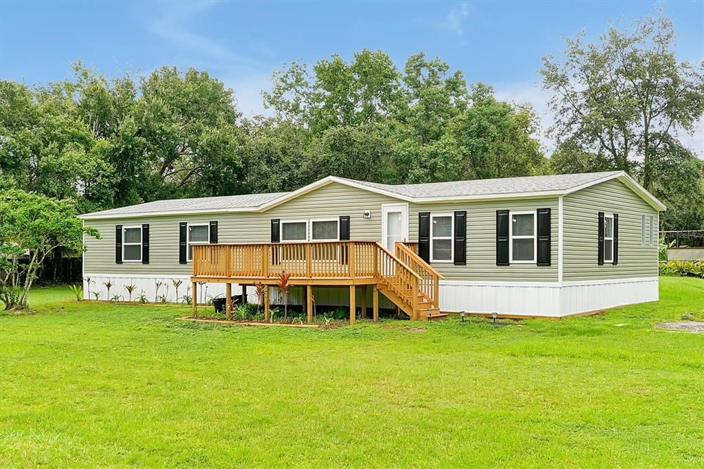 For Sale: $415,000 (4 beds, 2 baths, 1809 Square Feet)