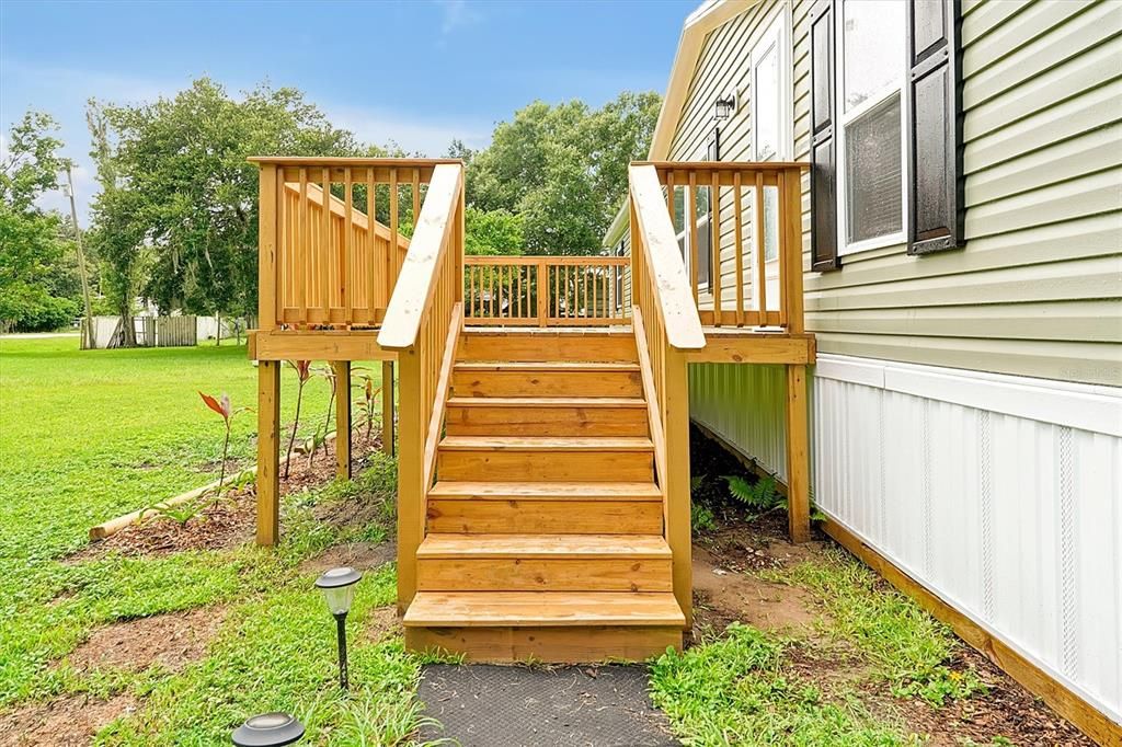 For Sale: $415,000 (4 beds, 2 baths, 1809 Square Feet)