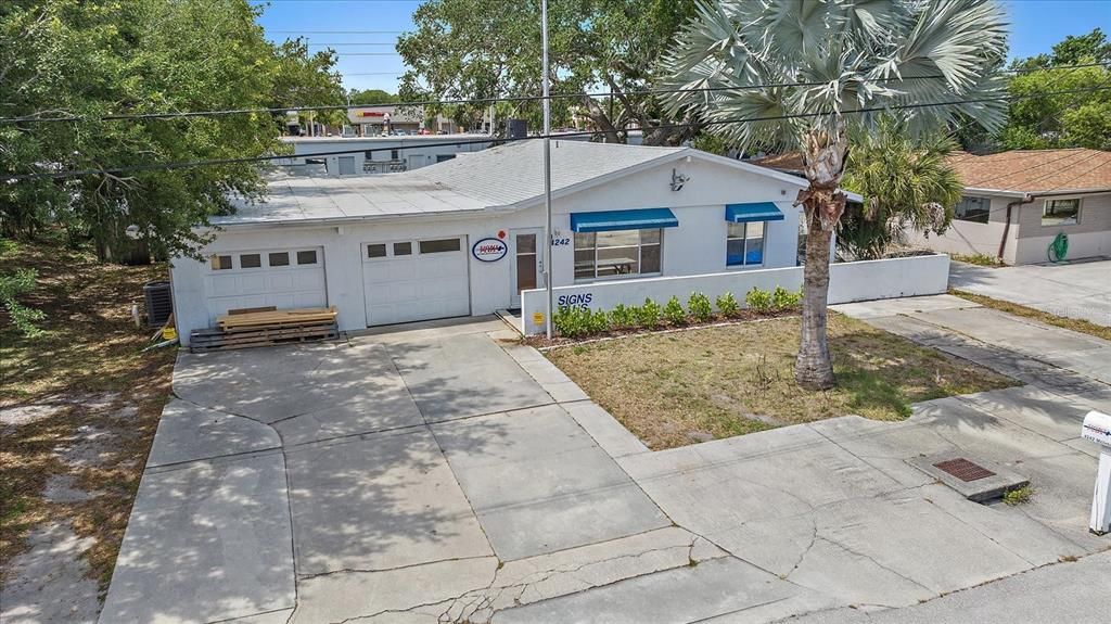 En Venta: $575,000 (0 camas, 0 baños, 3355 Pies cuadrados)