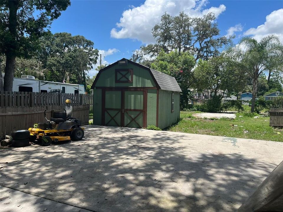 For Sale: $375,000 (6 beds, 0 baths, 2420 Square Feet)