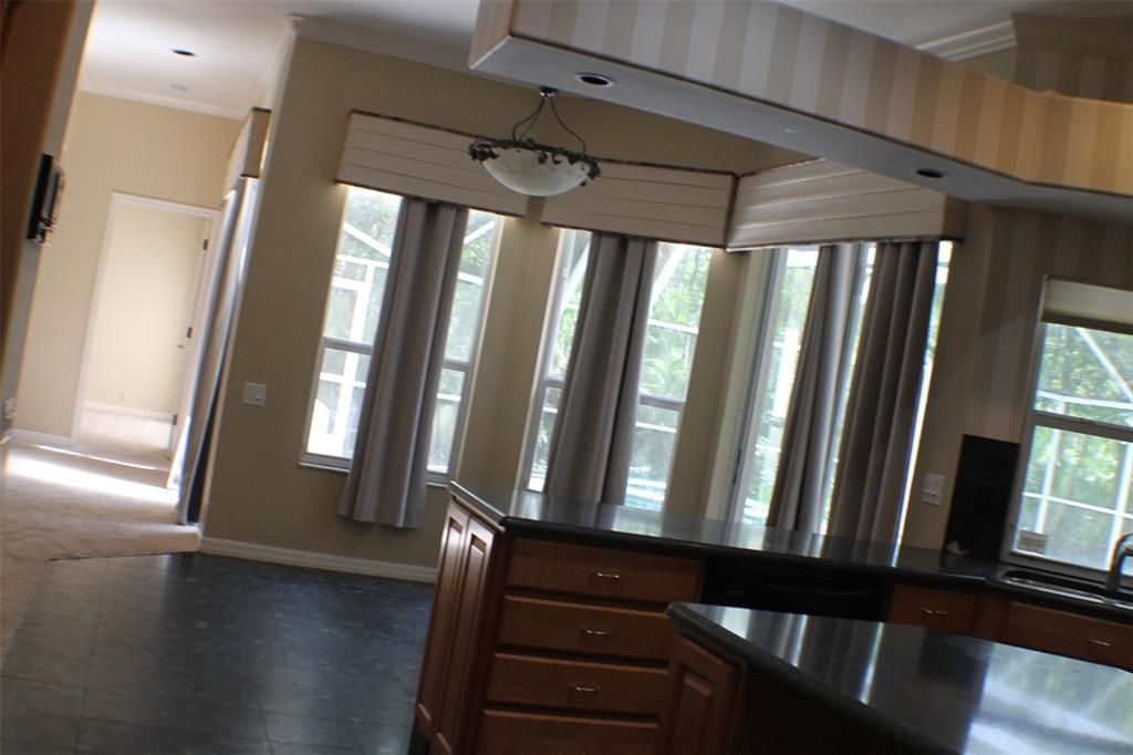 En Renta: $3,600 (5 camas, 3 baños, 3336 Pies cuadrados)