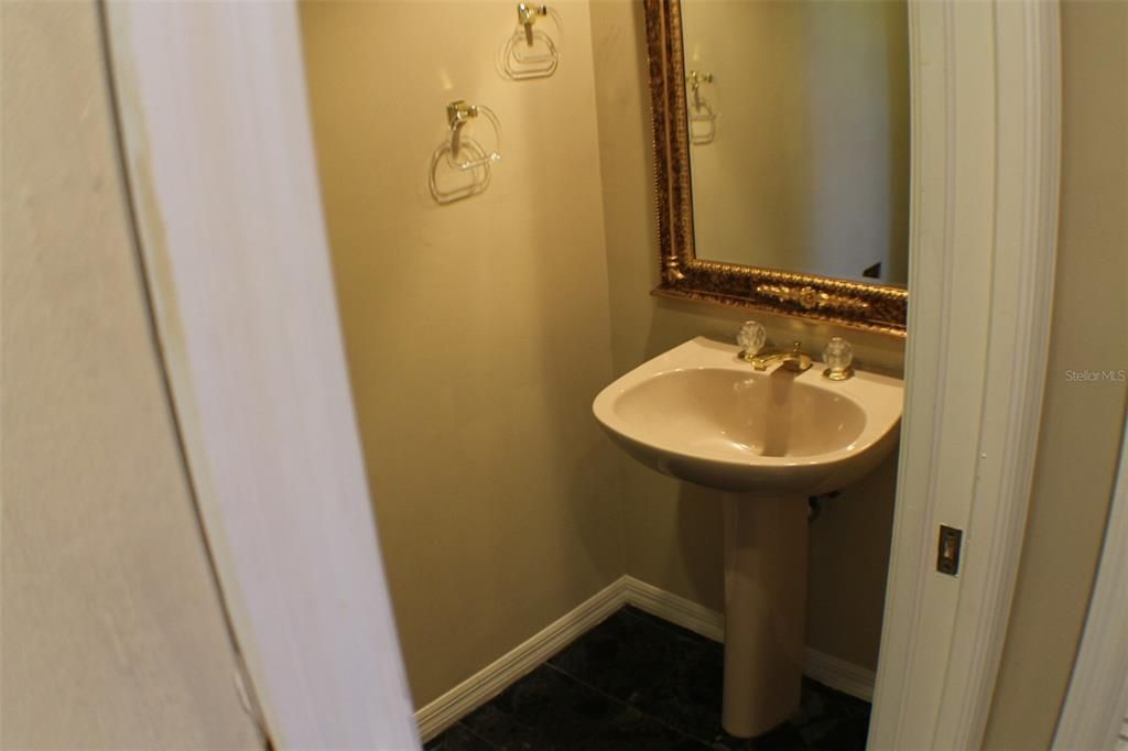 En Renta: $3,600 (5 camas, 3 baños, 3336 Pies cuadrados)