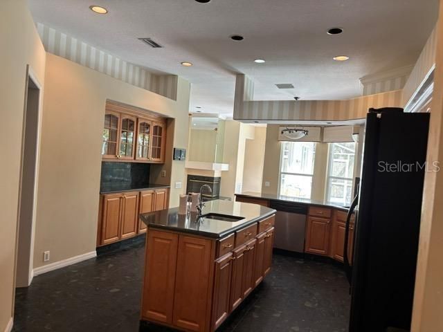 En Renta: $3,600 (5 camas, 3 baños, 3336 Pies cuadrados)